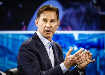 Nvidia’s Jensen Huang is ‘dead wrong’ about quantum computers, D-Wave CEO says